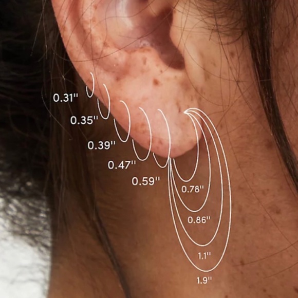 ๐ Gold Tone Beach Mini Hoop Charms Earrings Set of 3 NWT Torrid New! - Picture 5 of 5